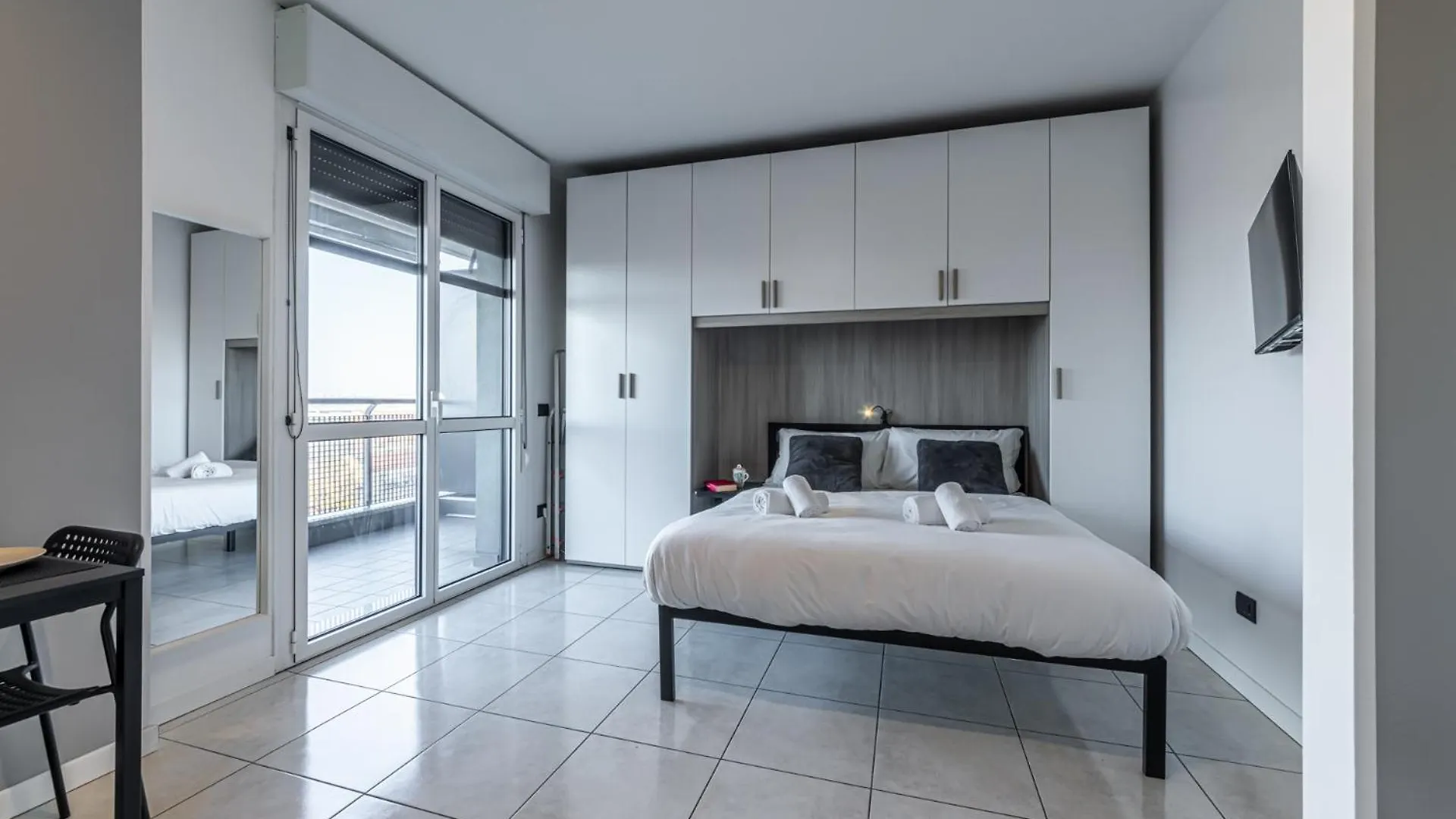 Cosenz Charme Apartment Milan Italy