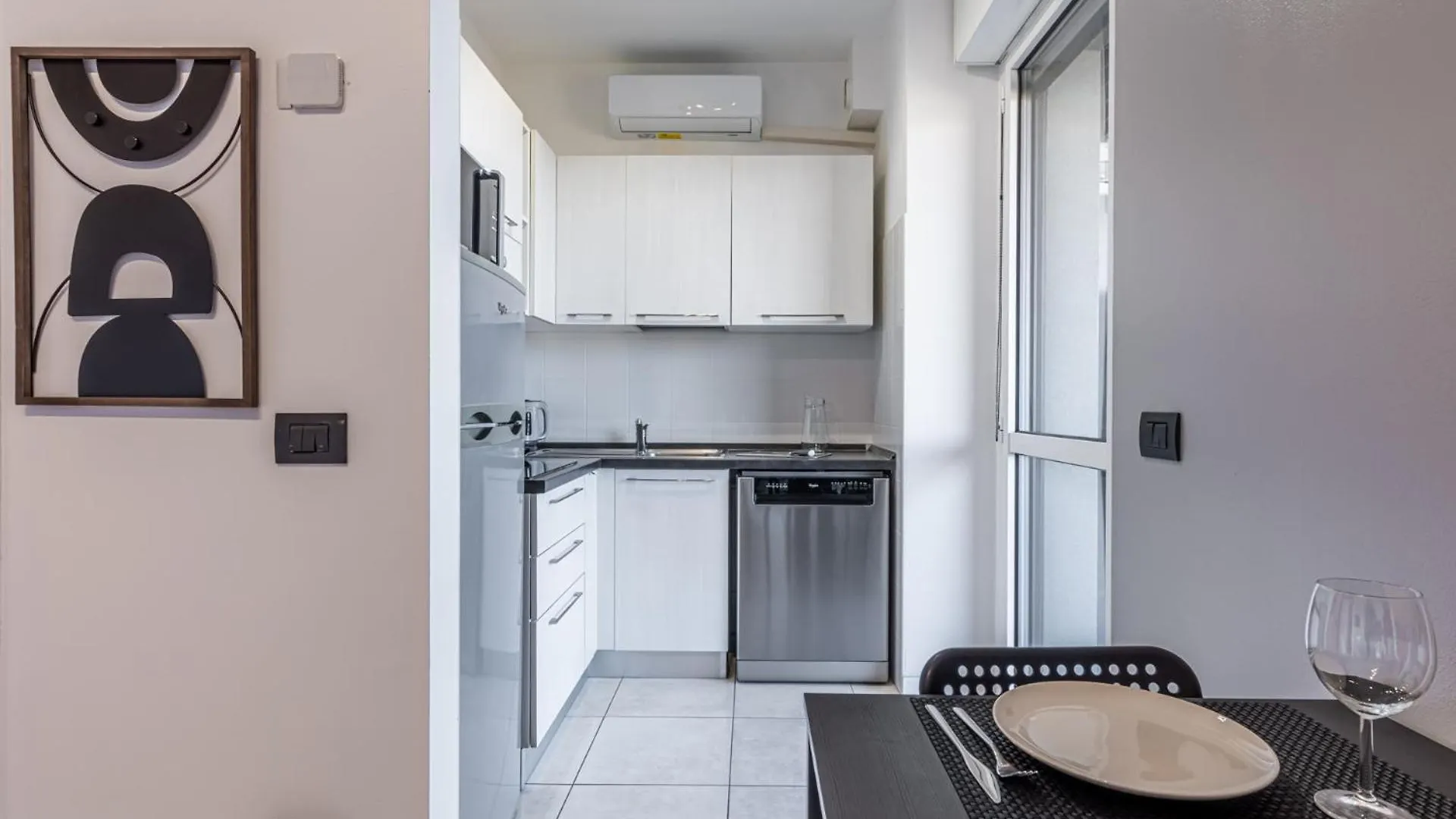 Cosenz Charme Apartment Milan Italy
